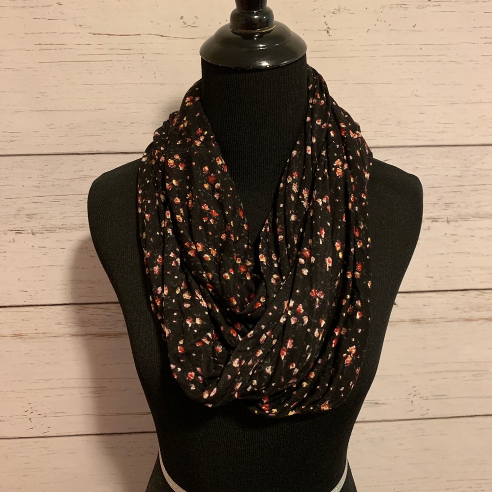 Floral print infinity scarf